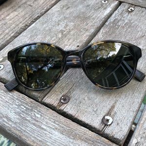 Nautica Polarized turtoise sunglasses!
